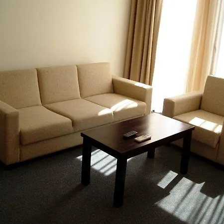 Marina Cape نيسيبار