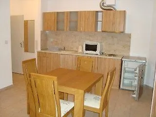 Marina Cape 4* نيسيبار